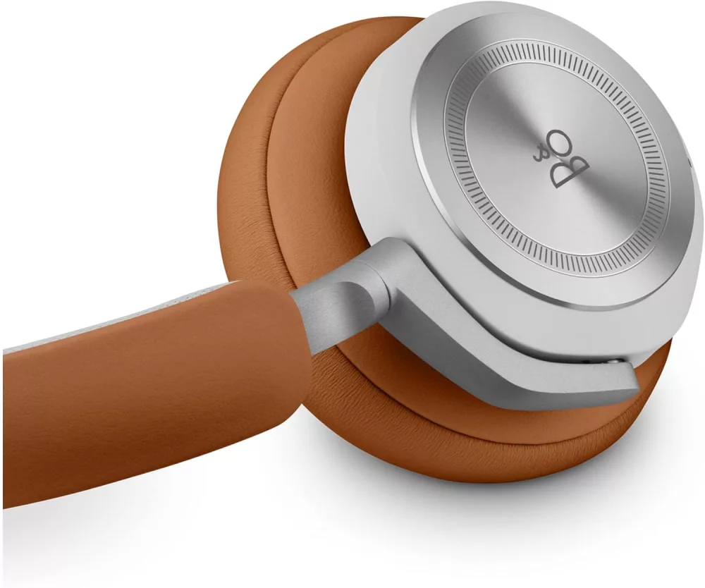 Bang & Olufsen Beoplay HX 2.jpg